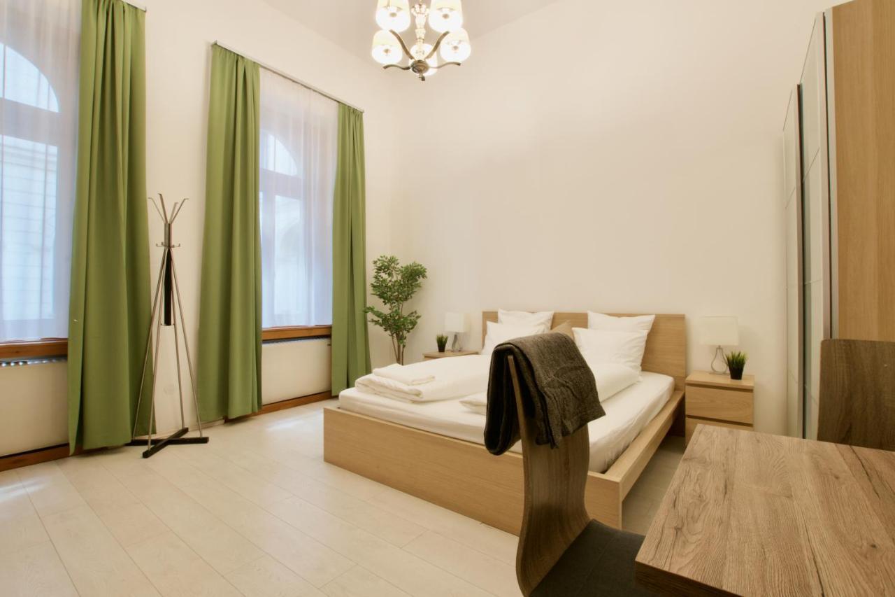 St. King 1 By Hi5 Apartments Budapeste Exterior foto